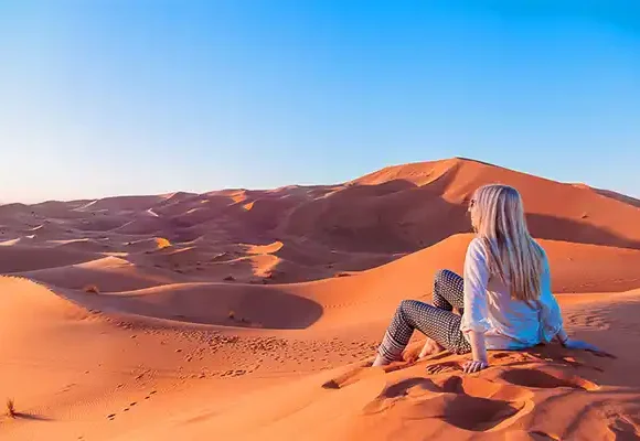 merzouga desert lady